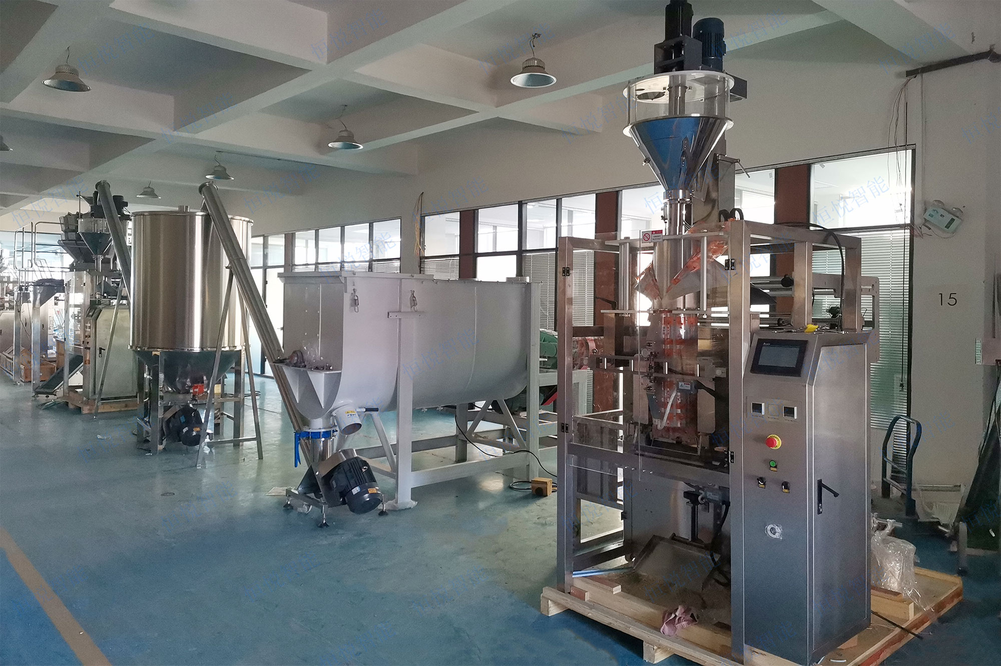 全自動防水塗料海角网站登录入囗可以實現塗料、膩子粉、快粘粉、石膏粉等建築粉料產品得自動化包裝全過程